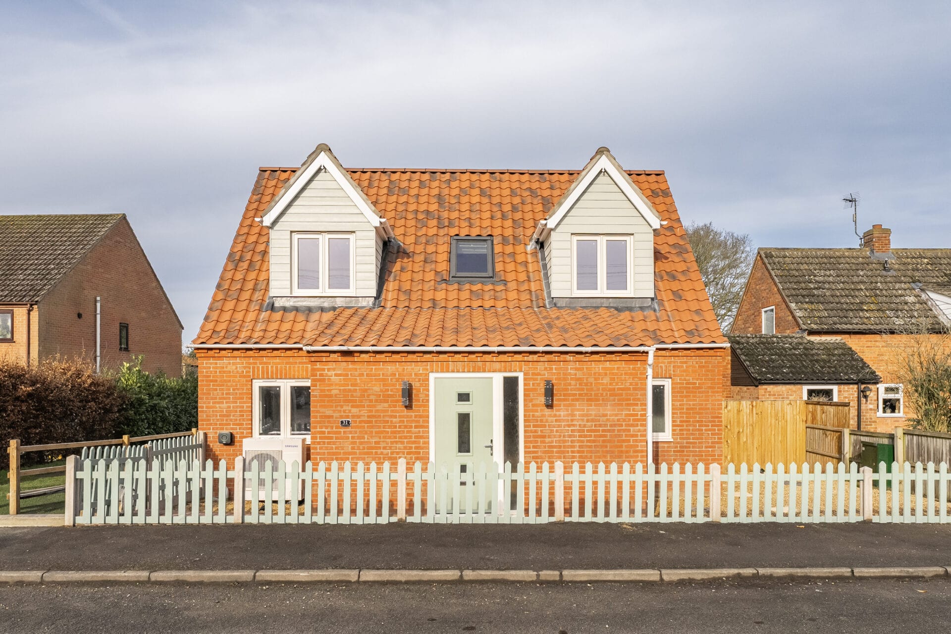 Richmond Place, Lyng