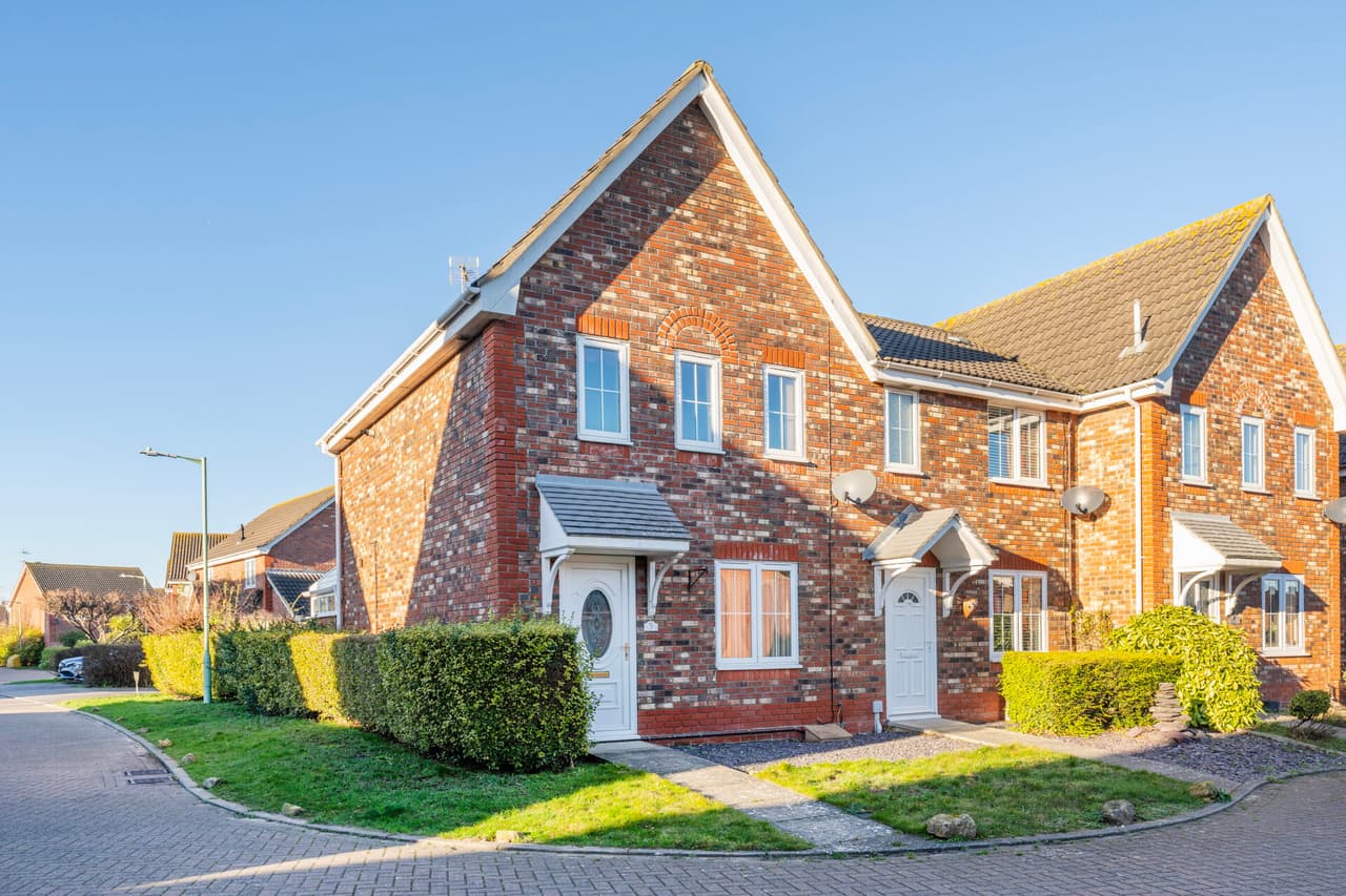 Peak Dale, Carlton Colville