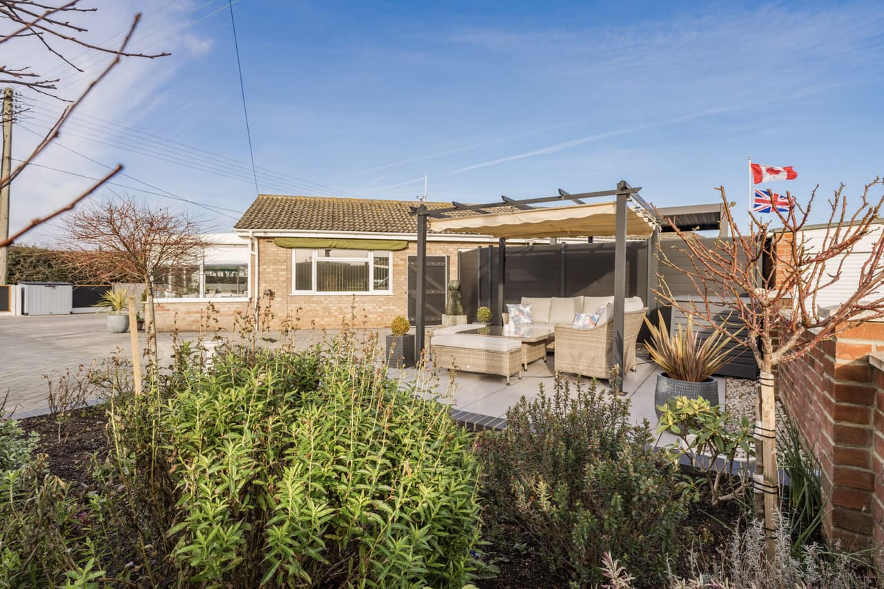 California Crescent, California, NR29