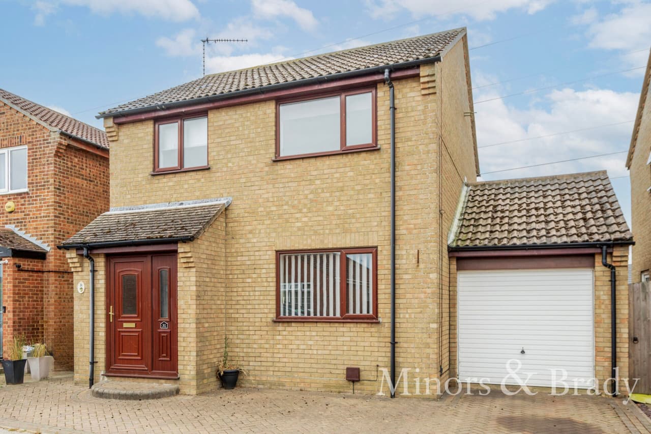 Hobart Way, Lowestoft, NR32