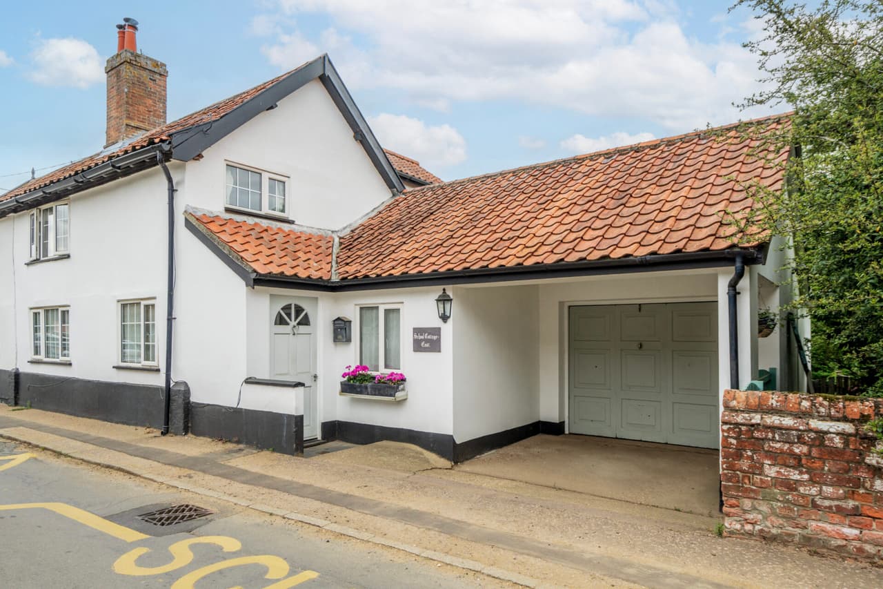 The Street, Hempnall