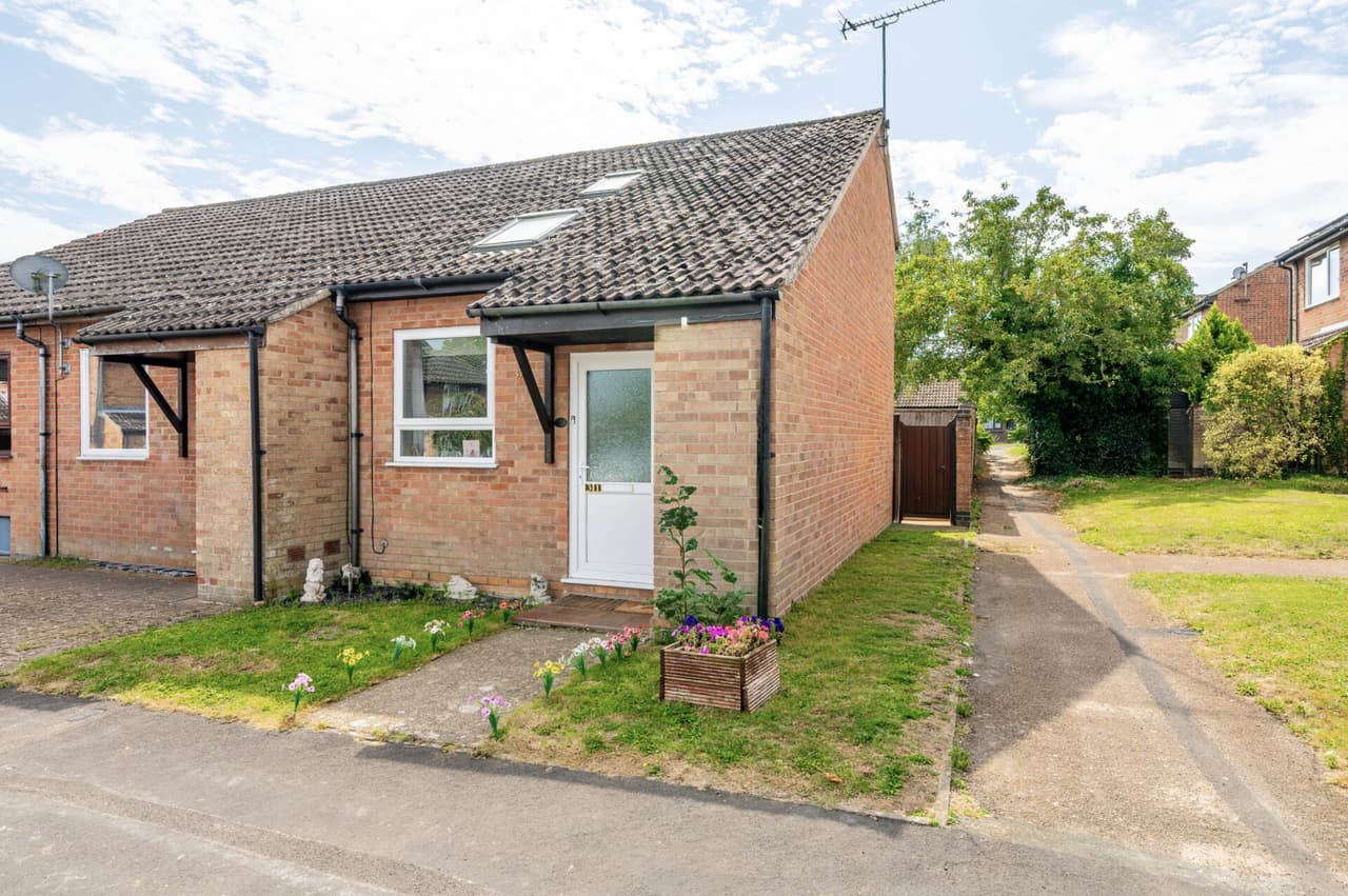 Petit Couronne Way, Beccles