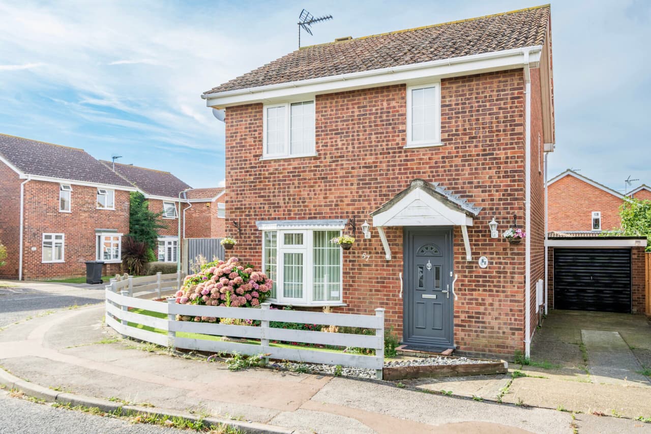 Elmdale Drive, Carlton Colville