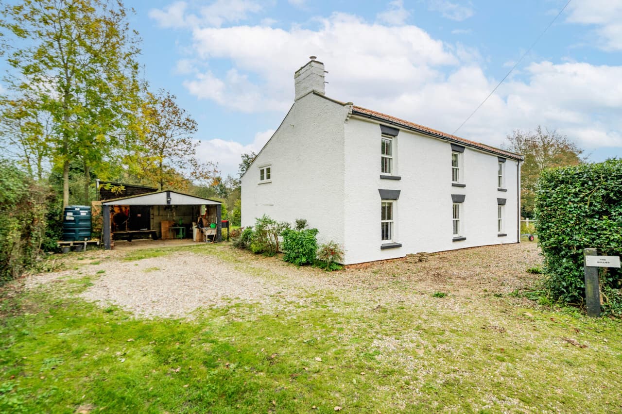 Low Road, Haddiscoe