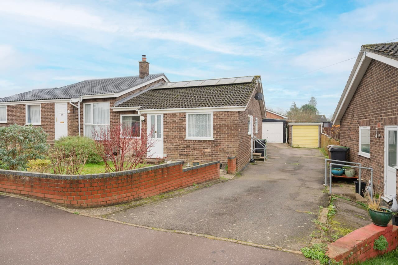St. James Way, Long Stratton