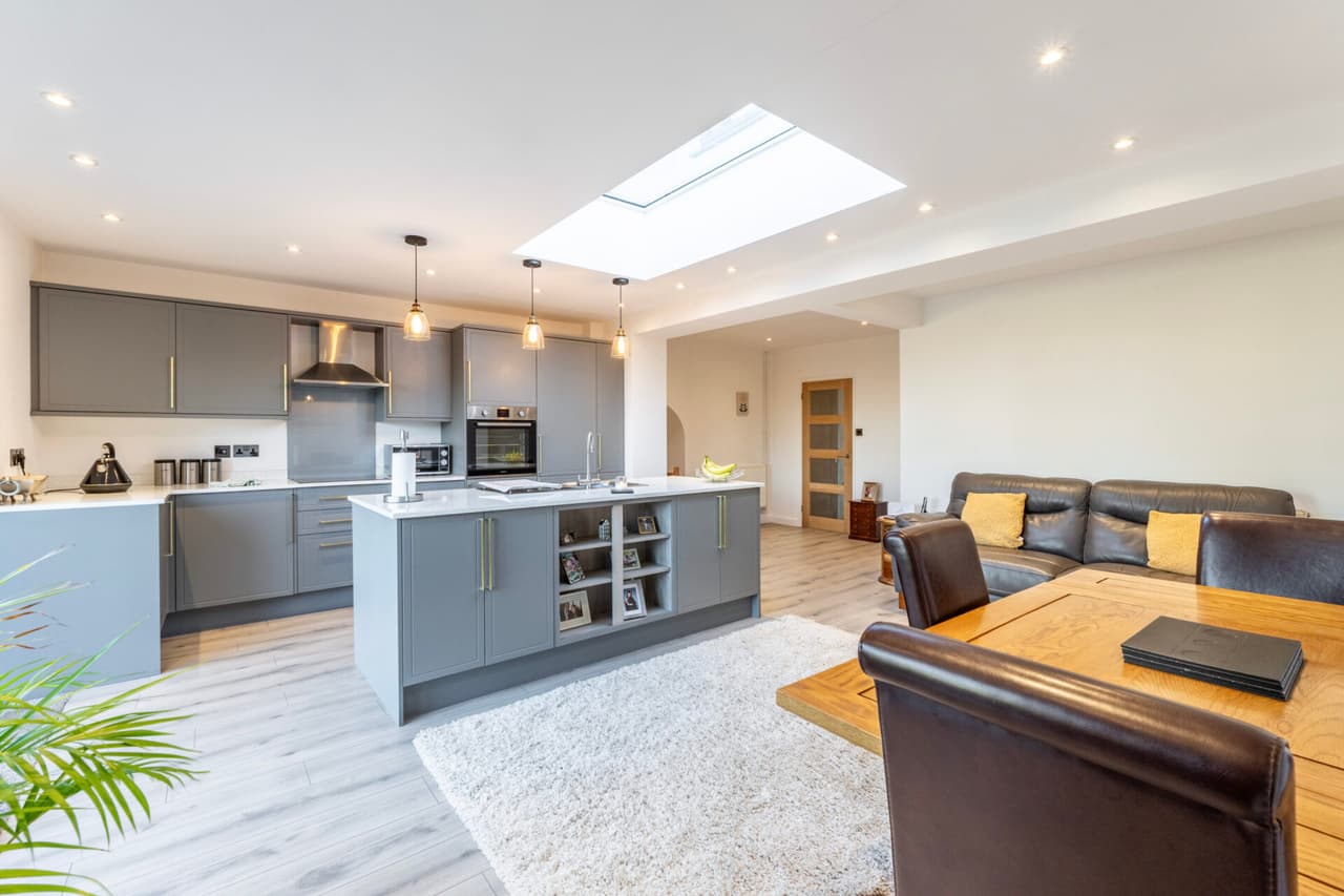 Highfield Avenue, Brundall