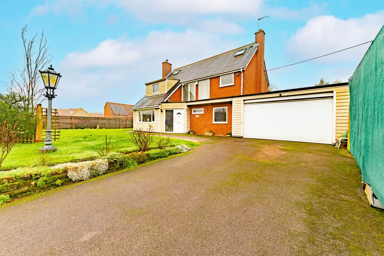Station Road, Little Fransham
