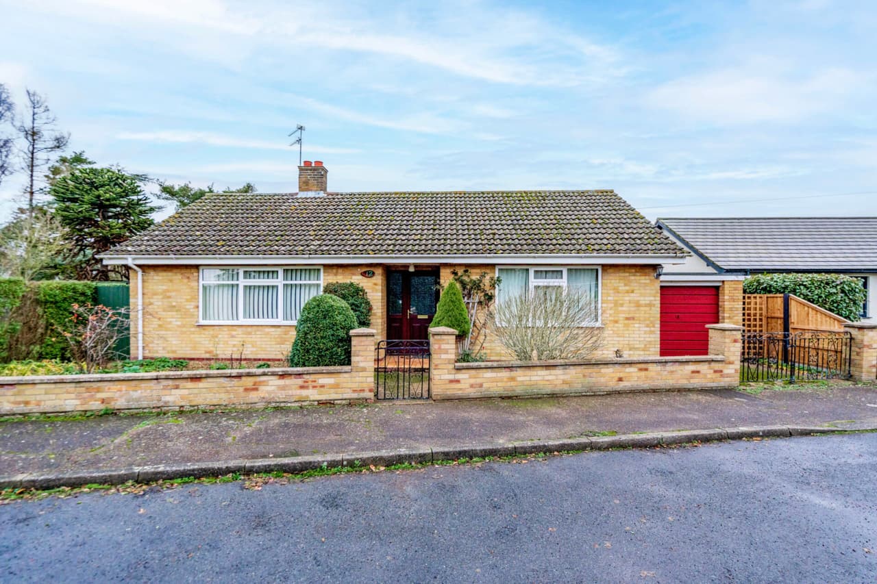 Waveney Crescent, Earsham