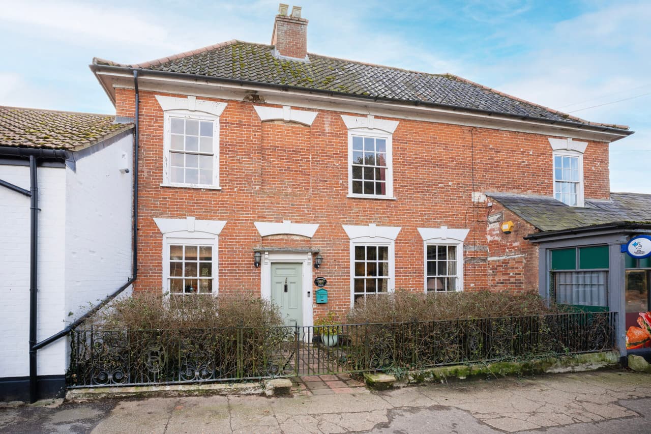 The Street, Hempnall