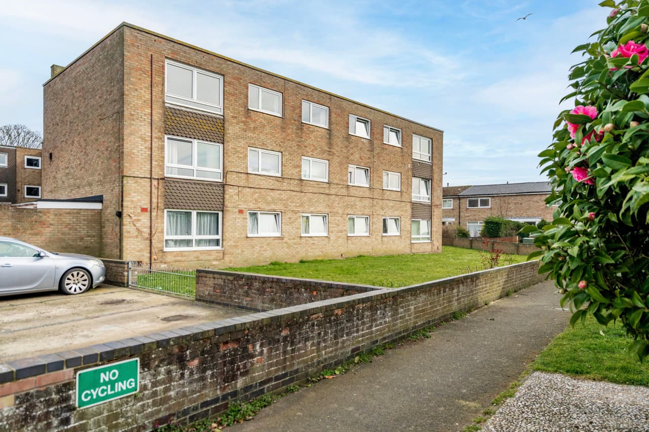 Great Northern Close, Great Yarmouth