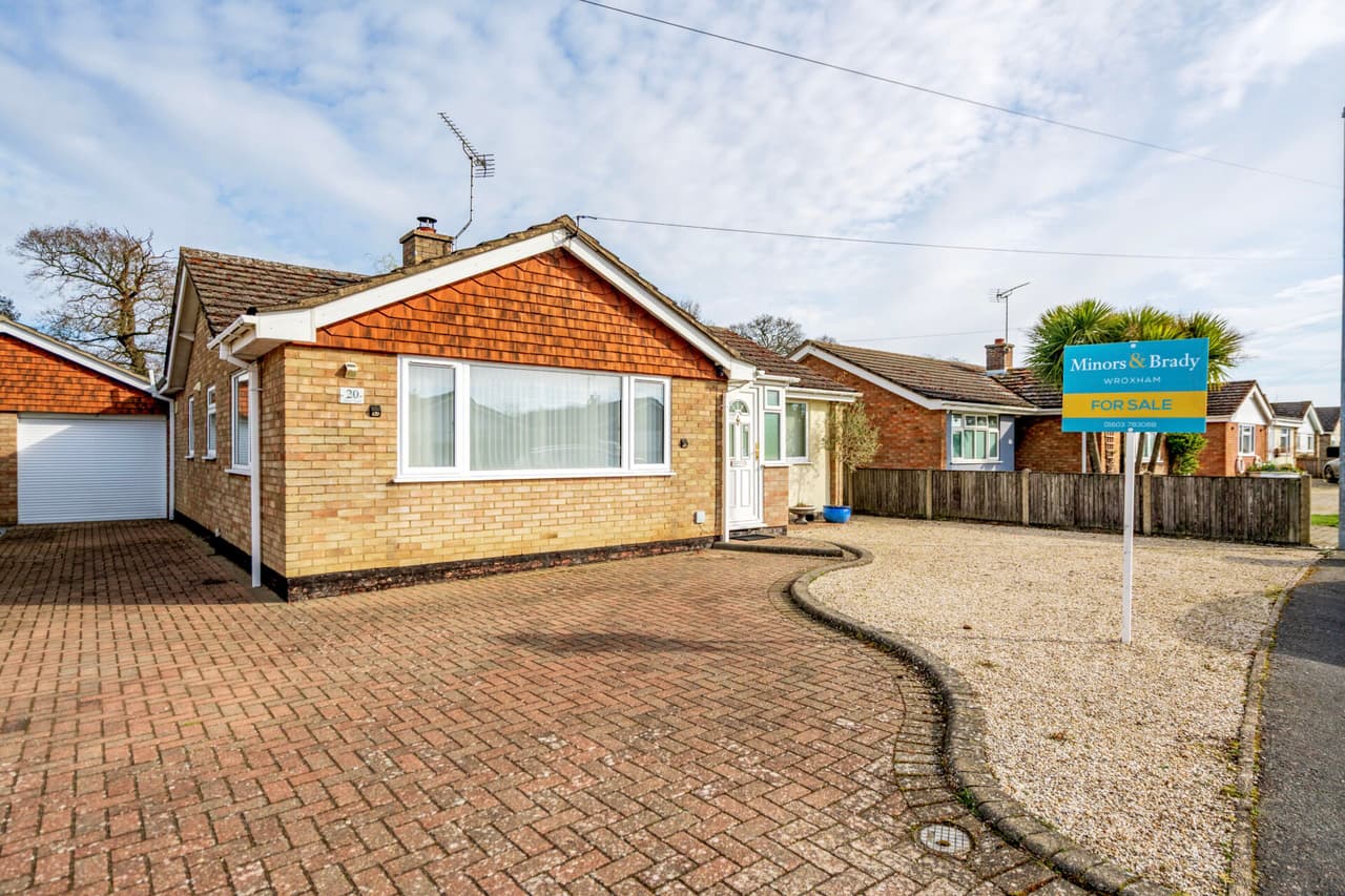 Manor Close, Tunstead