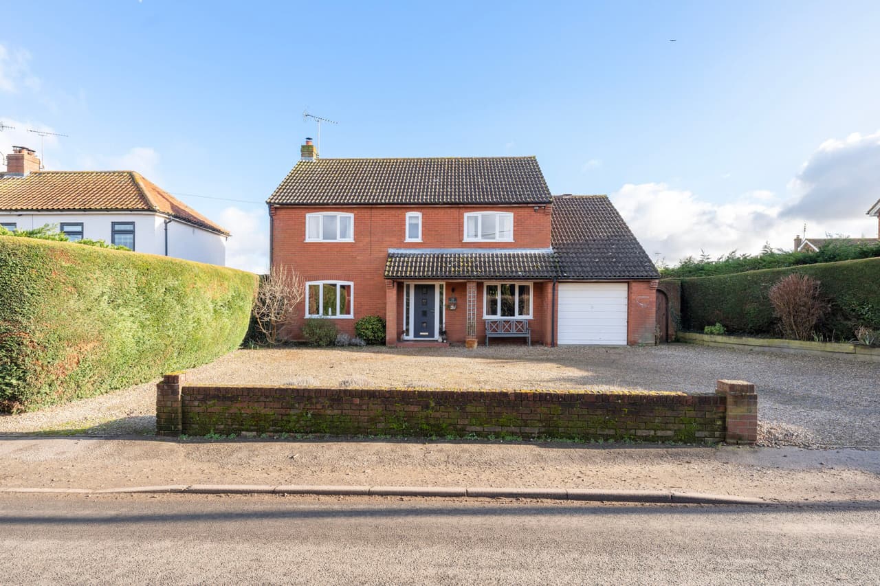 Heath Road, Lyng