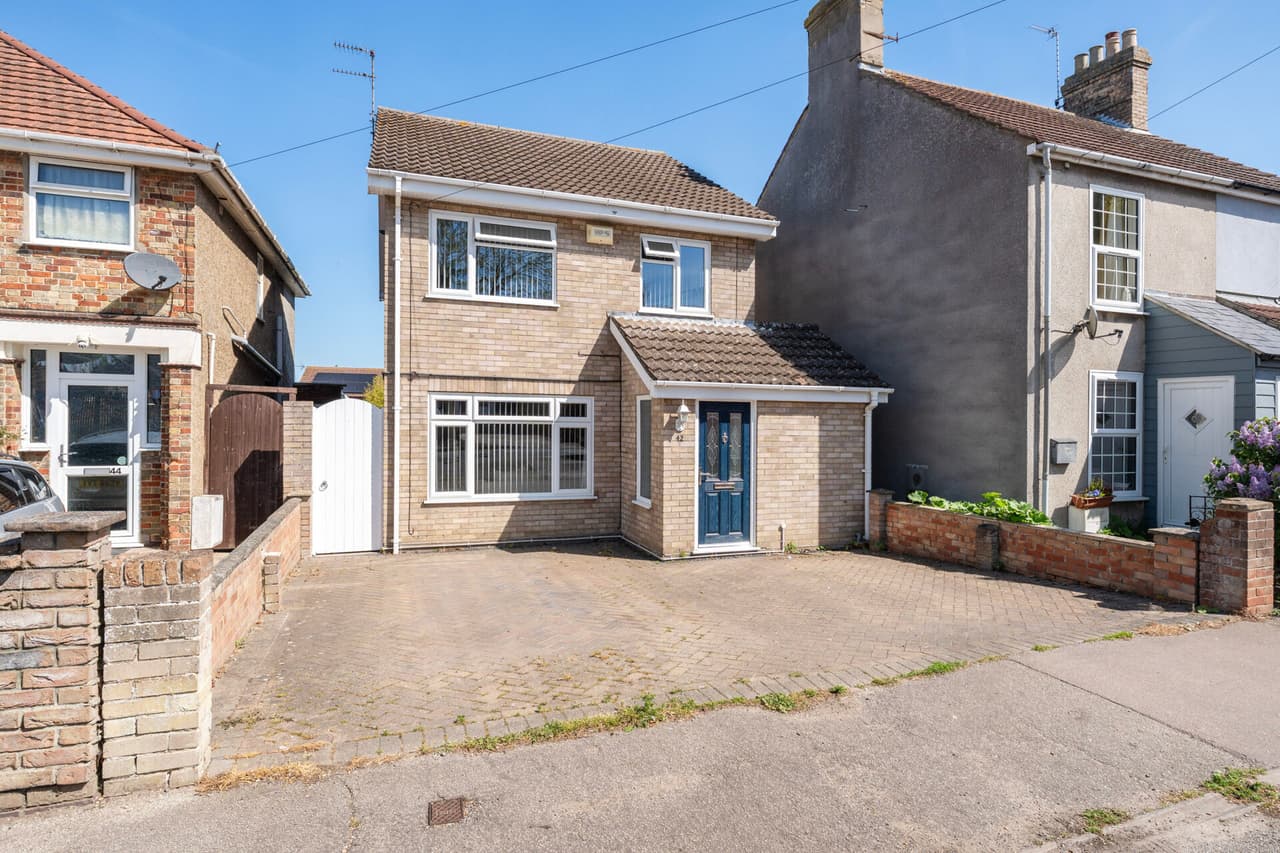 Dell Road, Oulton Broad
