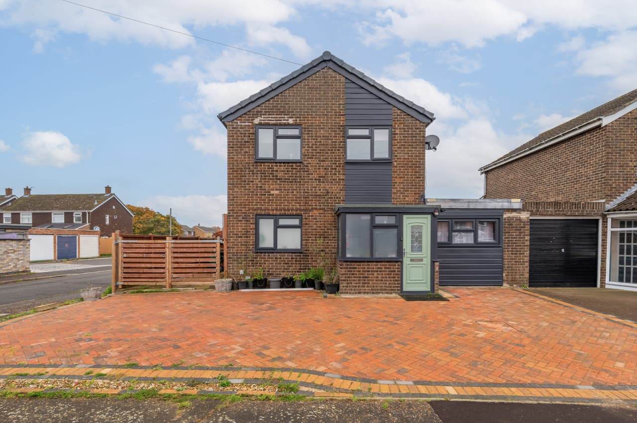 Norman Drive, Old Catton