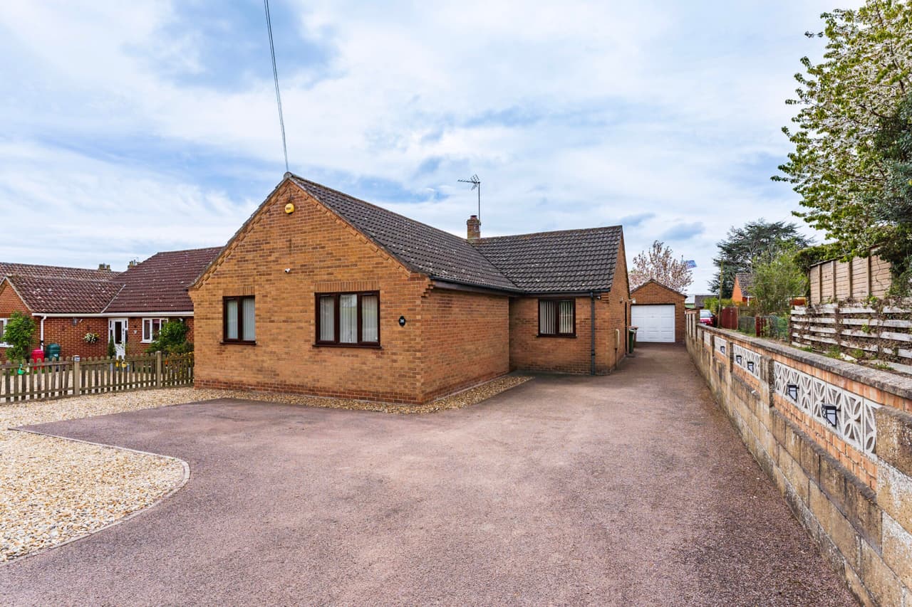 New North Road, Attleborough