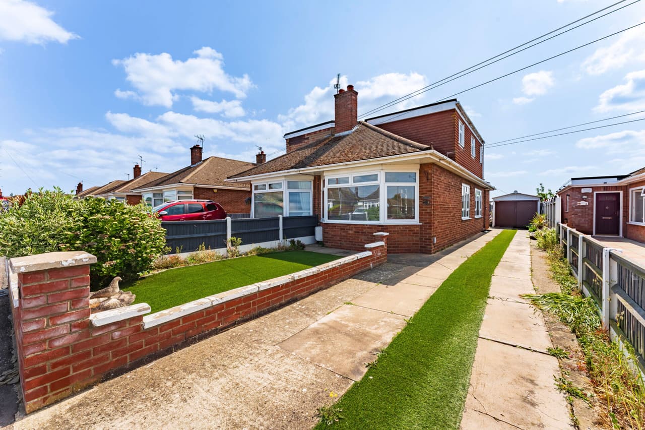 Chestnut Avenue, Bradwell