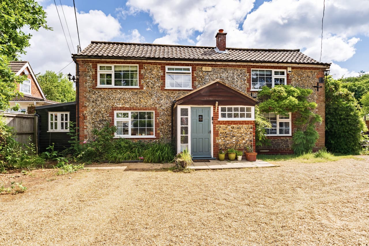Low Street, Ketteringham