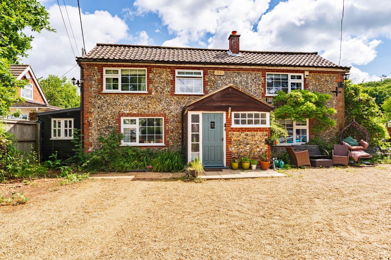 Low Street, Ketteringham