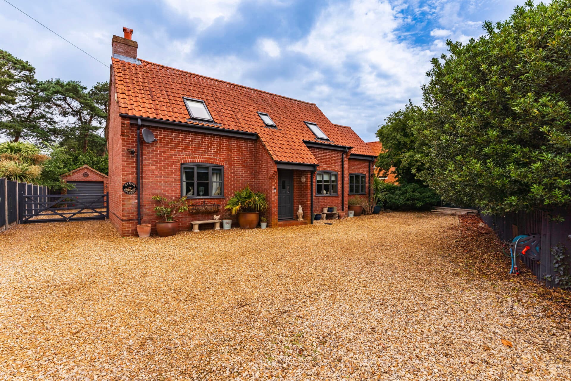 Old Fakenham Road, Foxley
