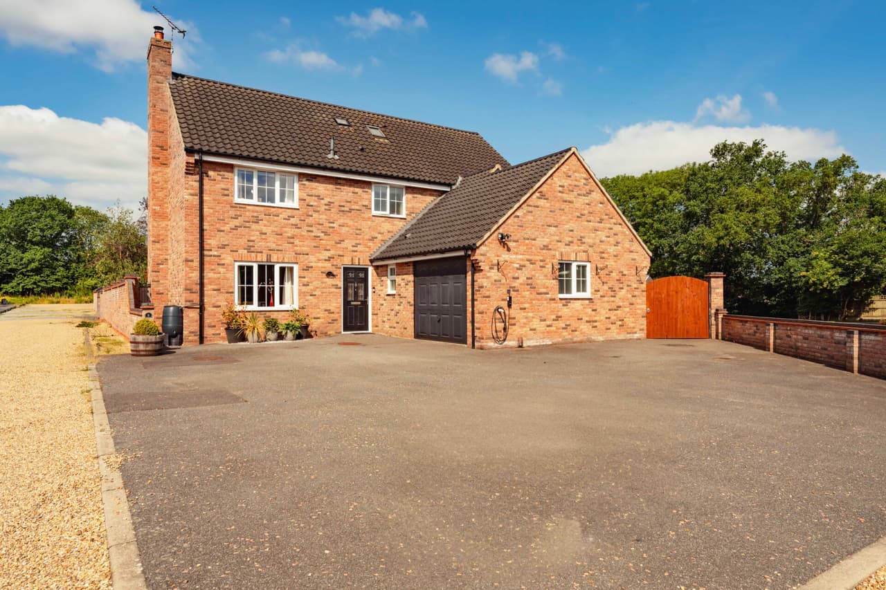 Fieldings Drive, Yaxham
