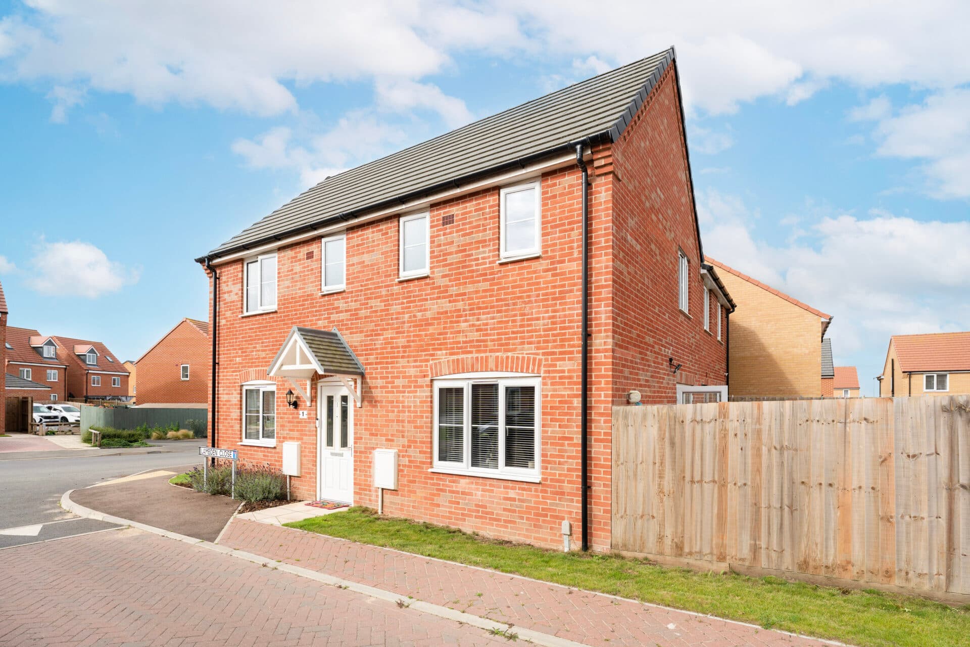 Lambden Close, Oulton