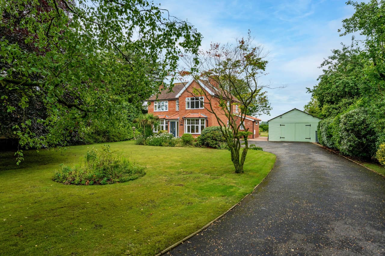 Harling Road, North Lopham