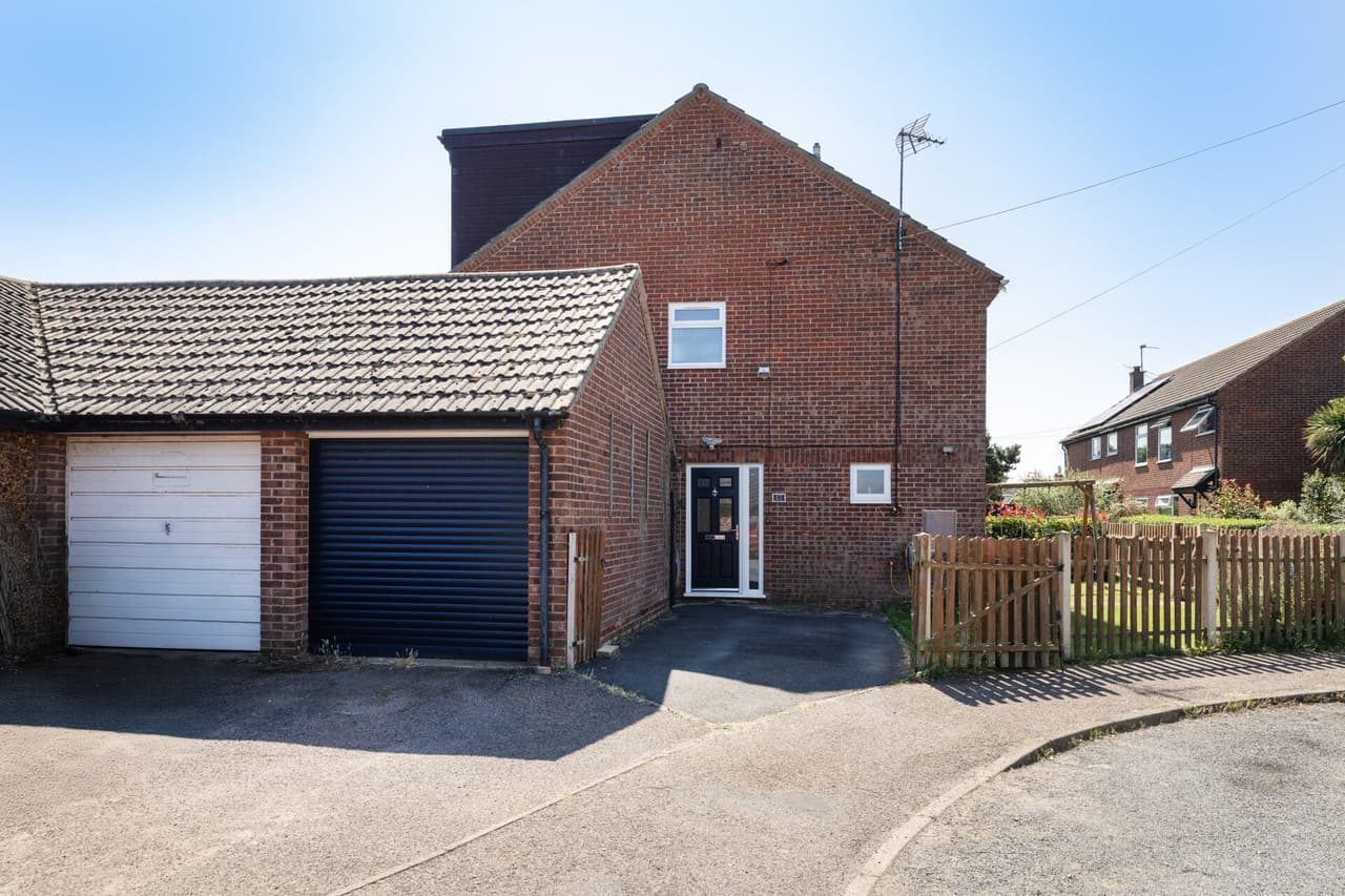 Blenheim Avenue, Martham