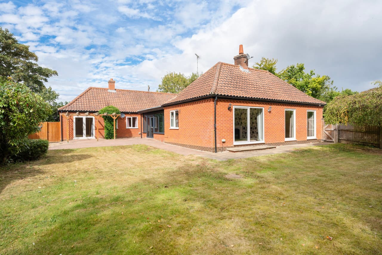 Hall Road, Barton Turf
