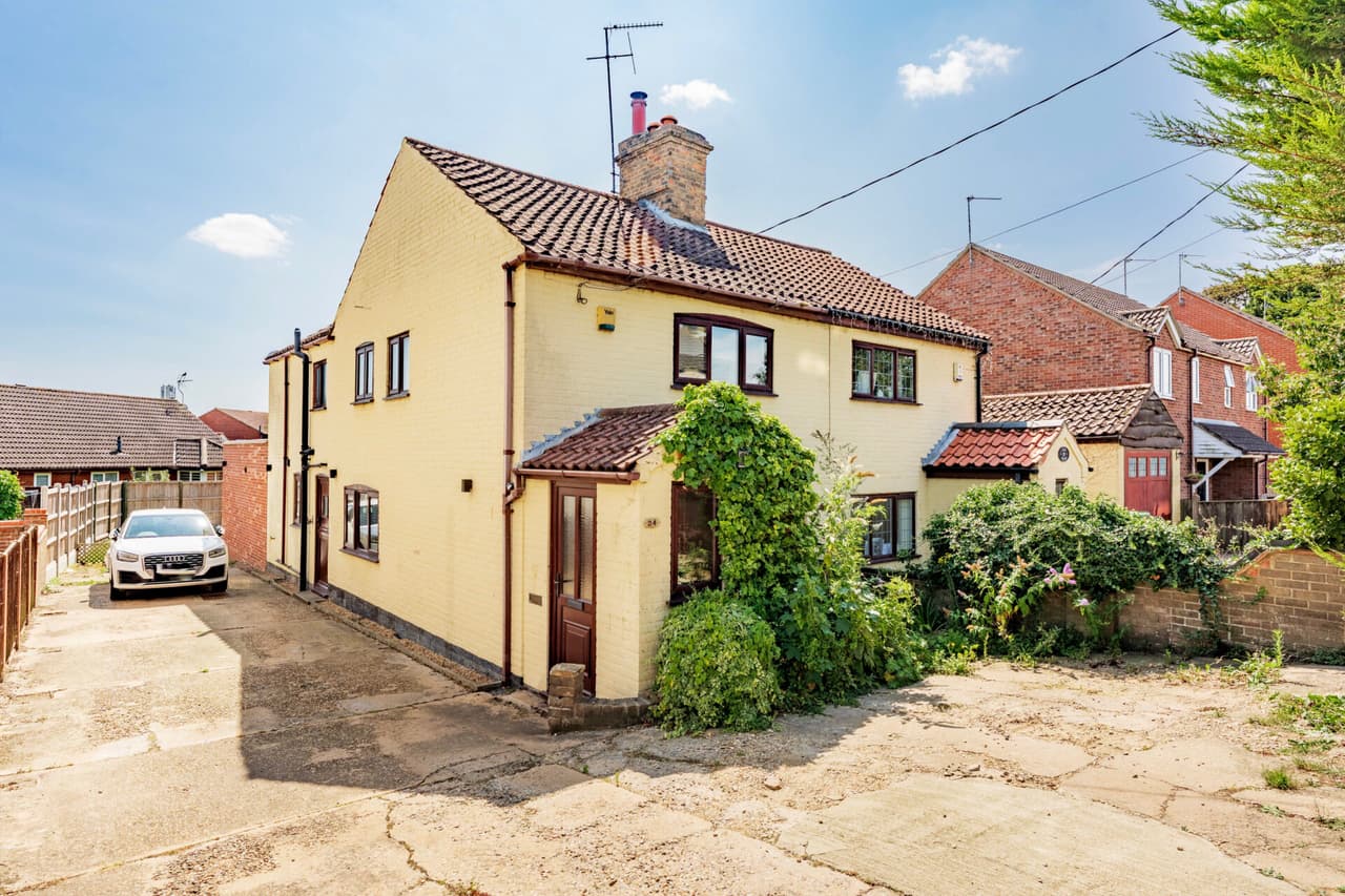Colville Road, Oulton Broad South