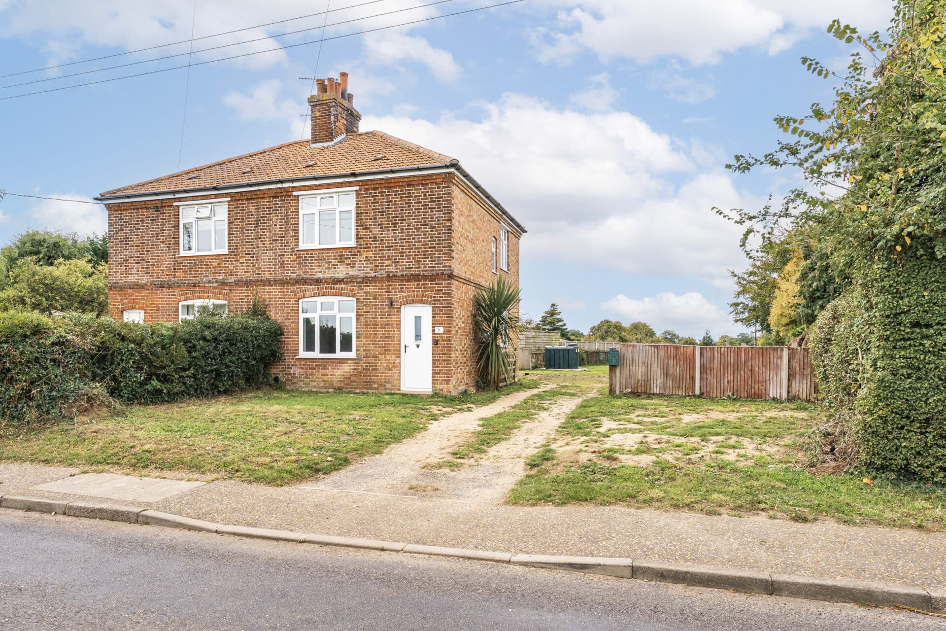 Holt Road, Edgefield