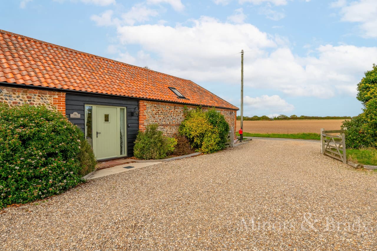 Witton, Manor Farm Barns, NR28
