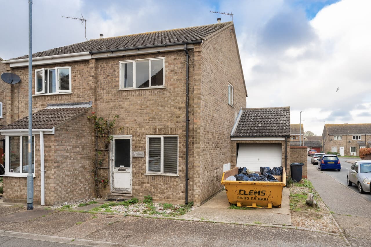 Geneva Gardens, Hopton