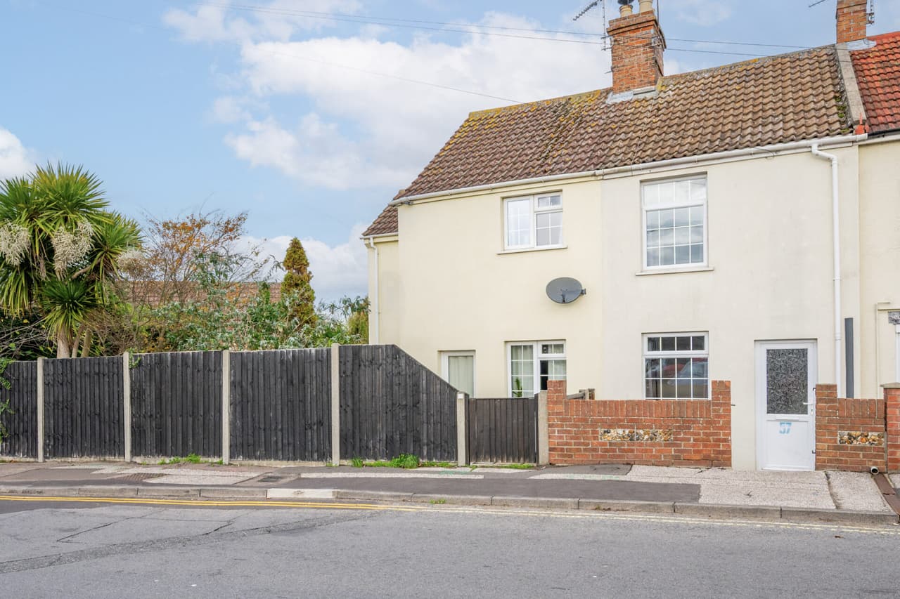 Long Road, Lowestoft