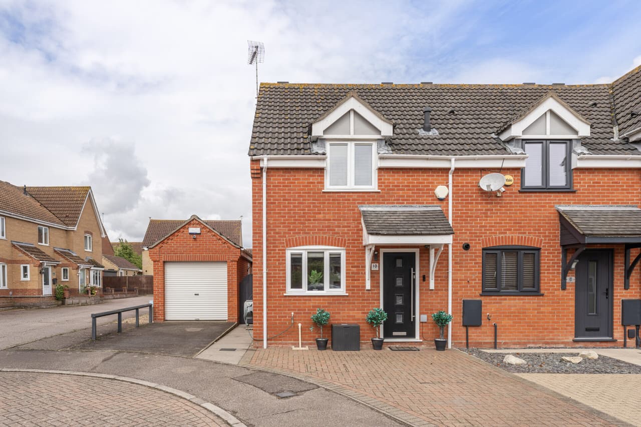 Wainwright Close, Lowestoft