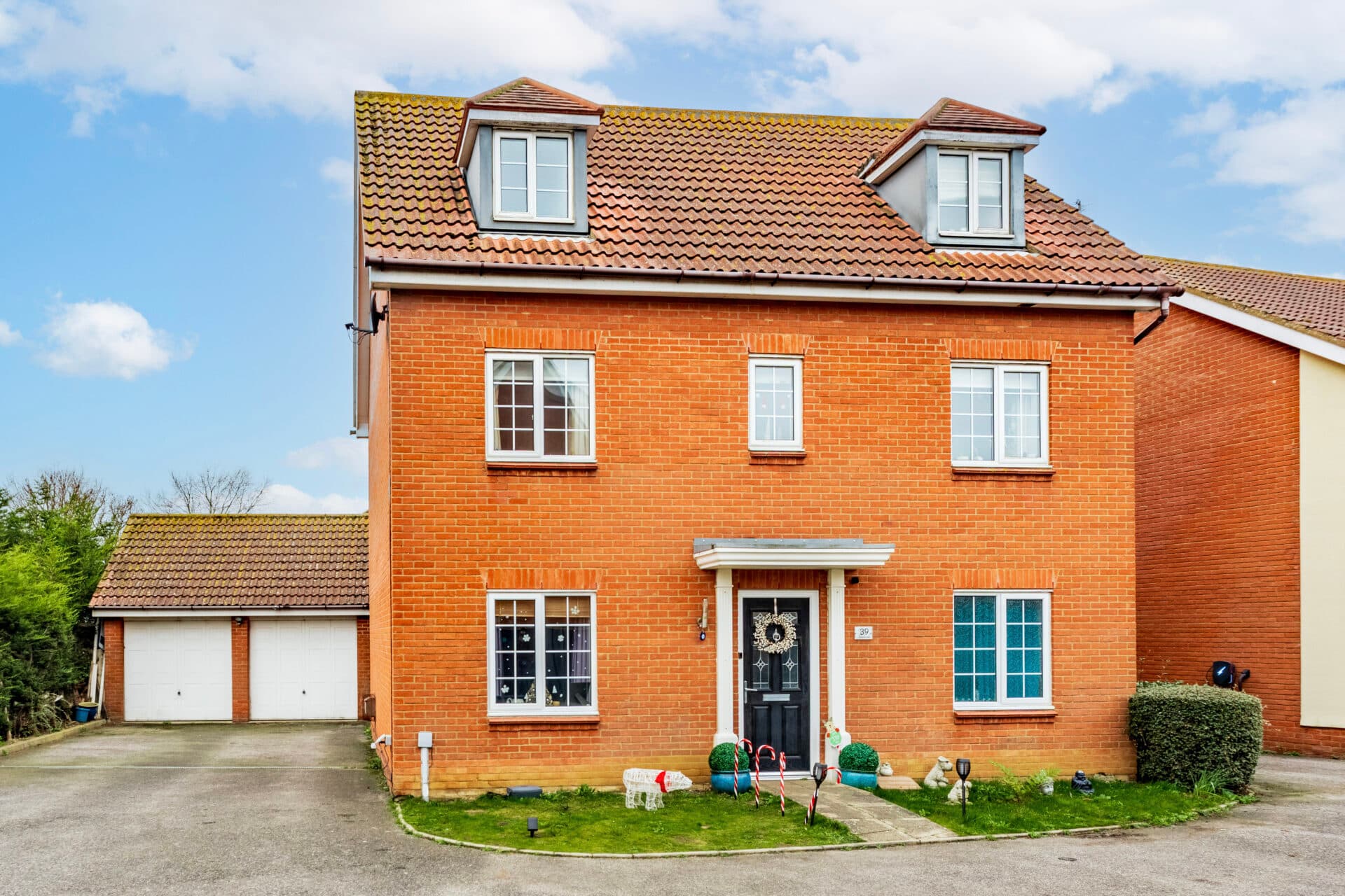 Gratton Dale, Carlton Colville
