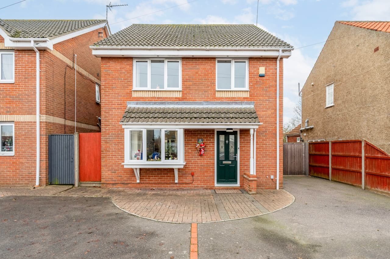 Dell Road, Oulton Broad South