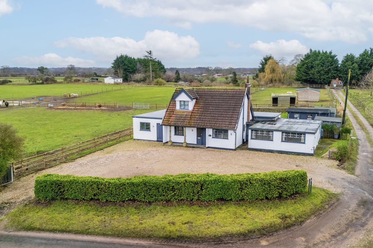 Hall Lane, Frettenham