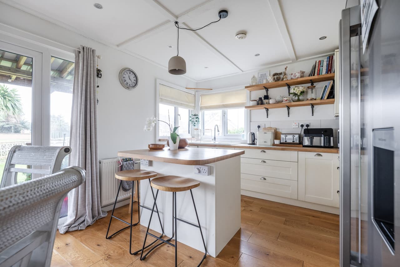 California Avenue, Scratby