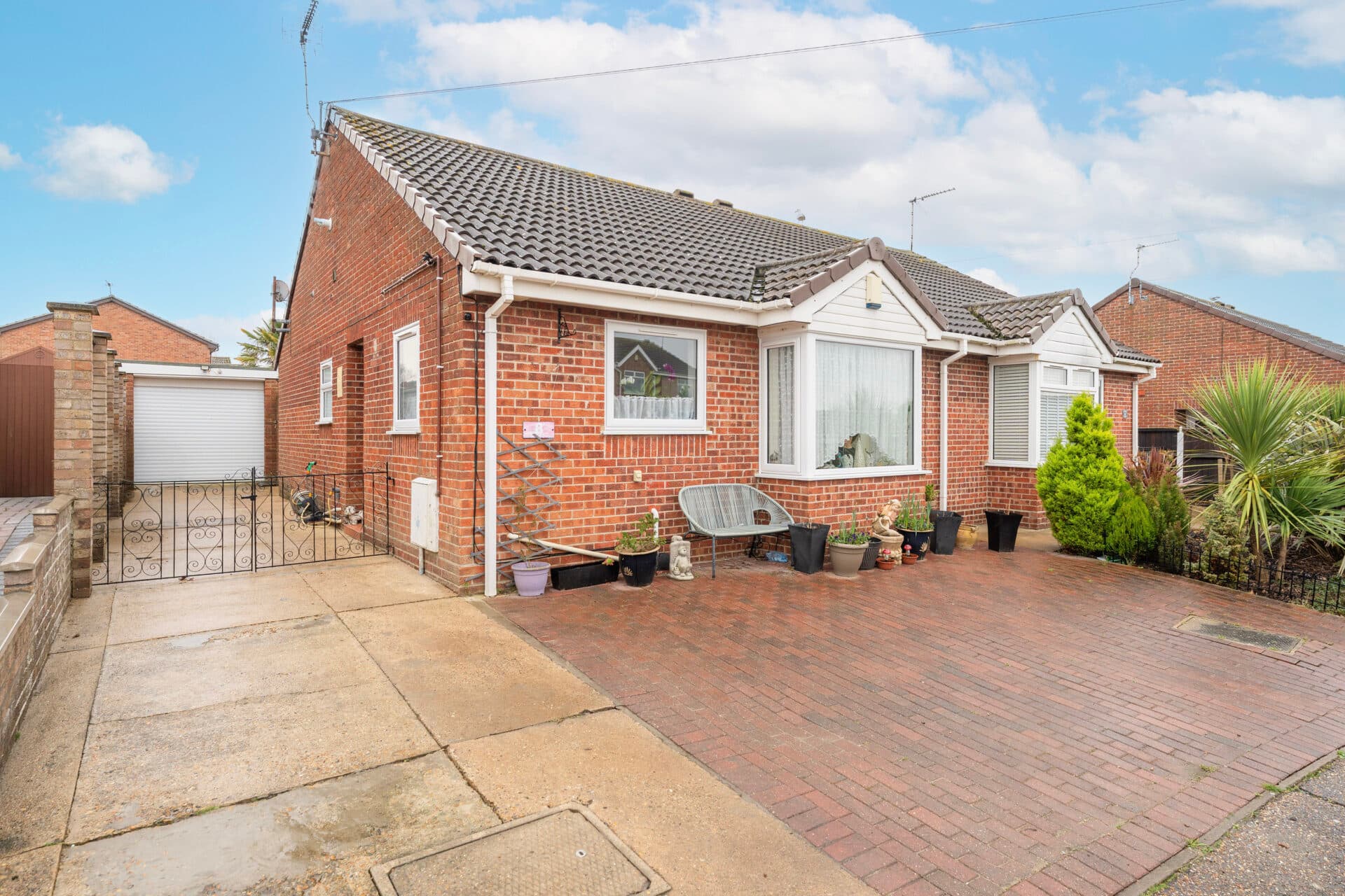 Flowerday Close, Hopton