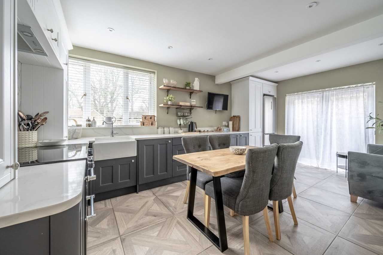 Burgh Road, Bradwell