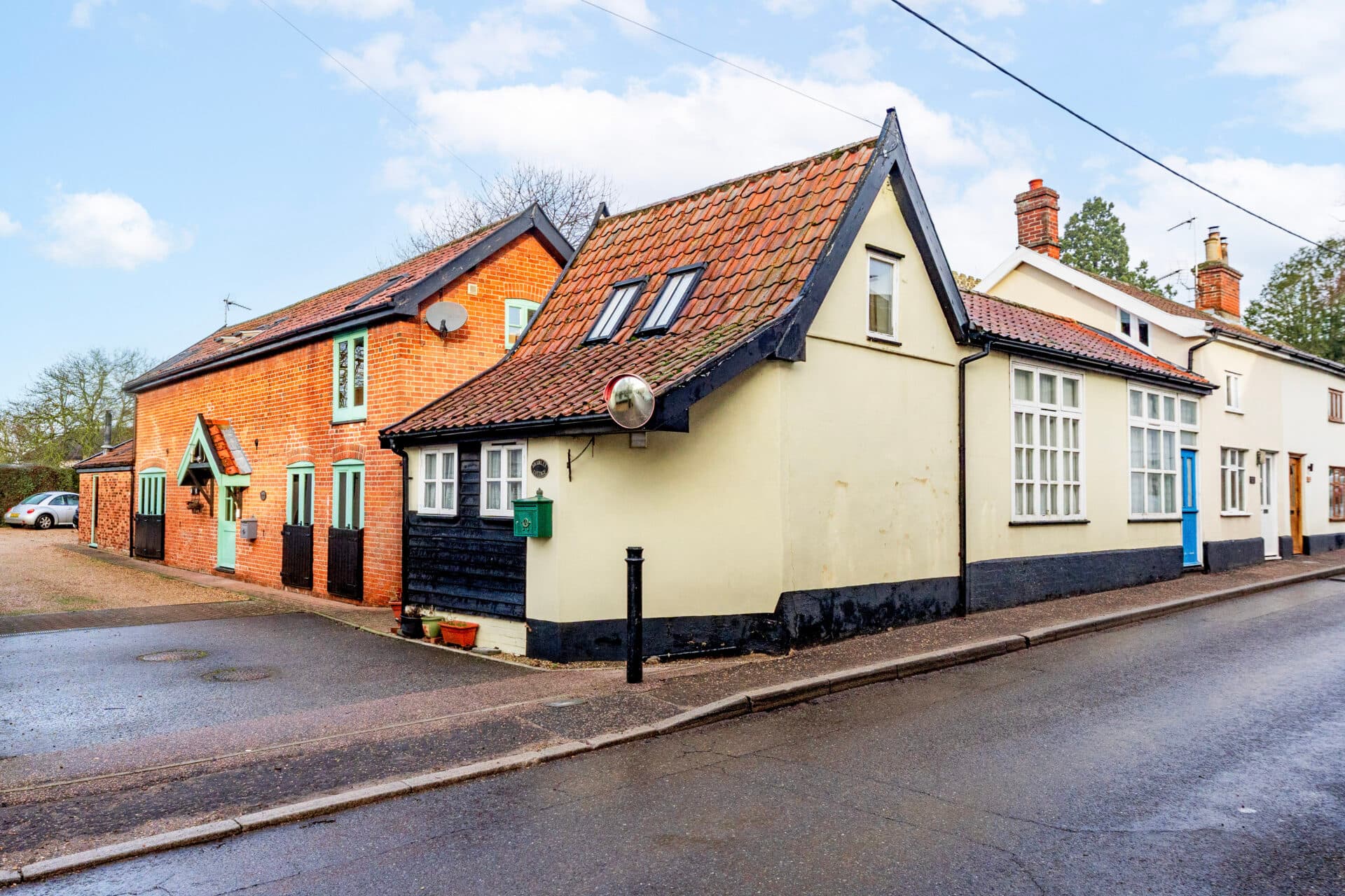 The Street, Dickleburgh