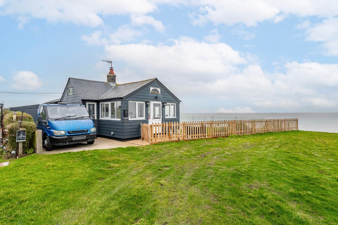 Little Scratby Crescent, Scratby