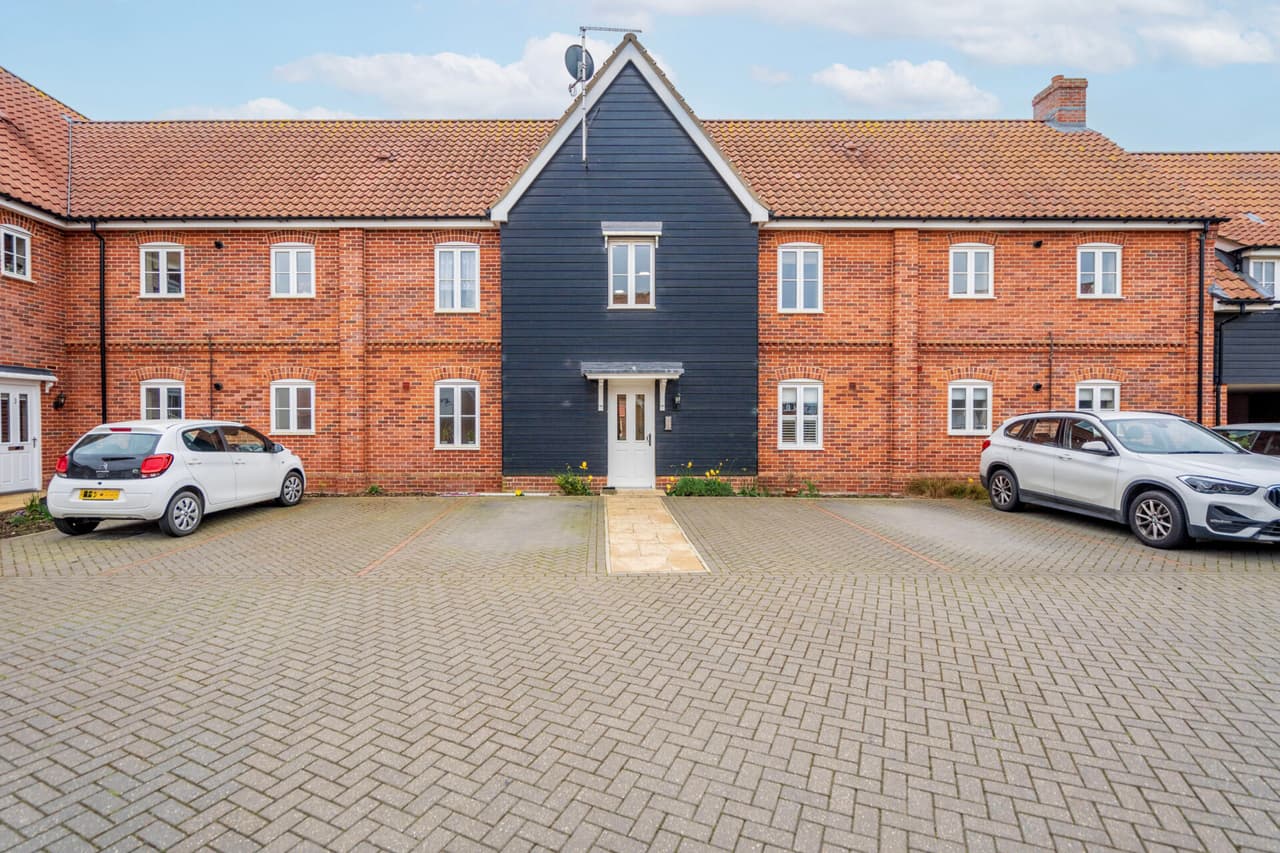 Charles Marler Way, Blofield