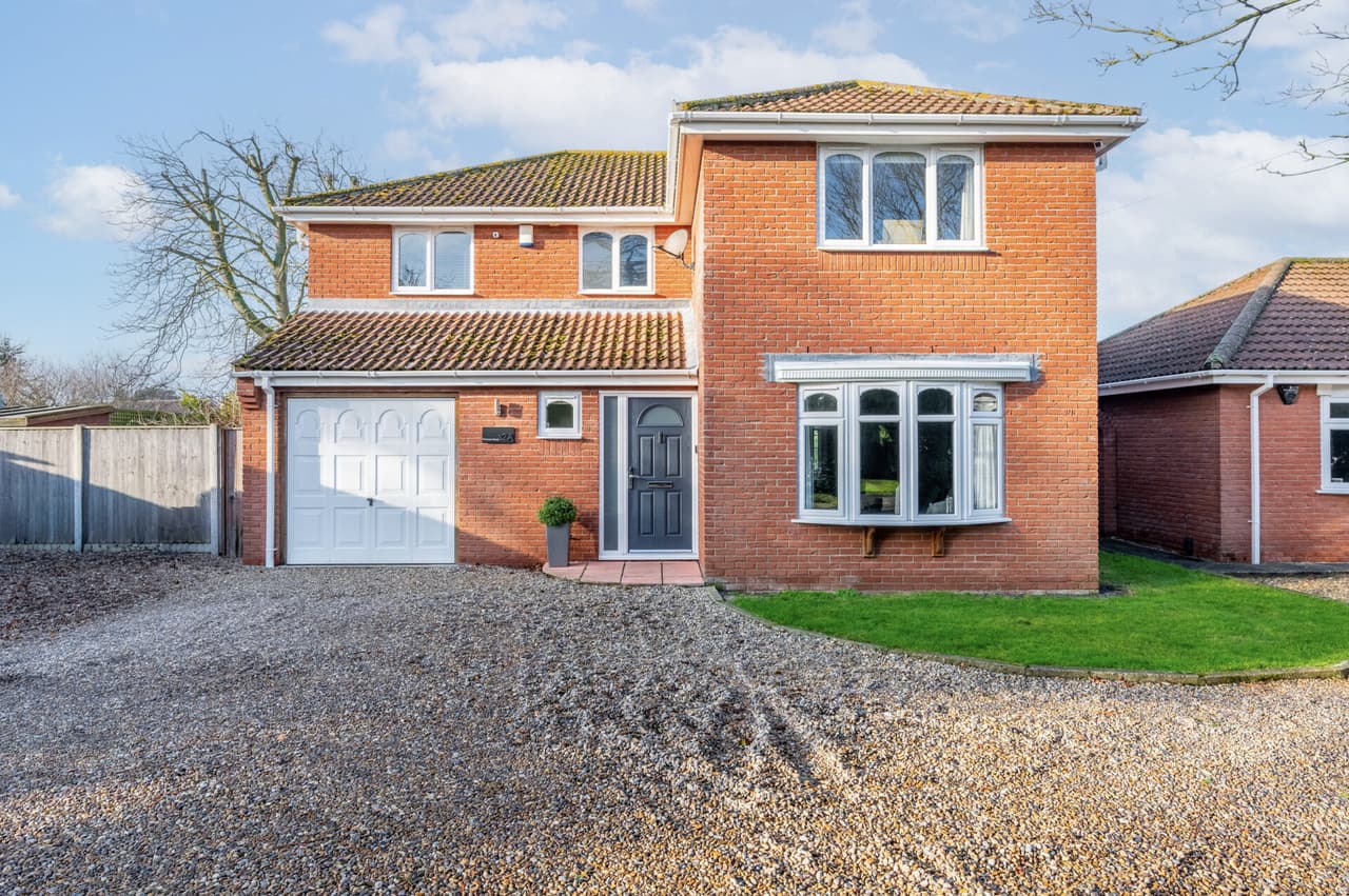 Fulmar Close, Bradwell