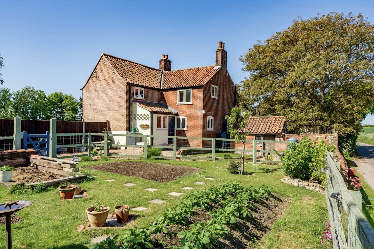 Back Road, East Ruston