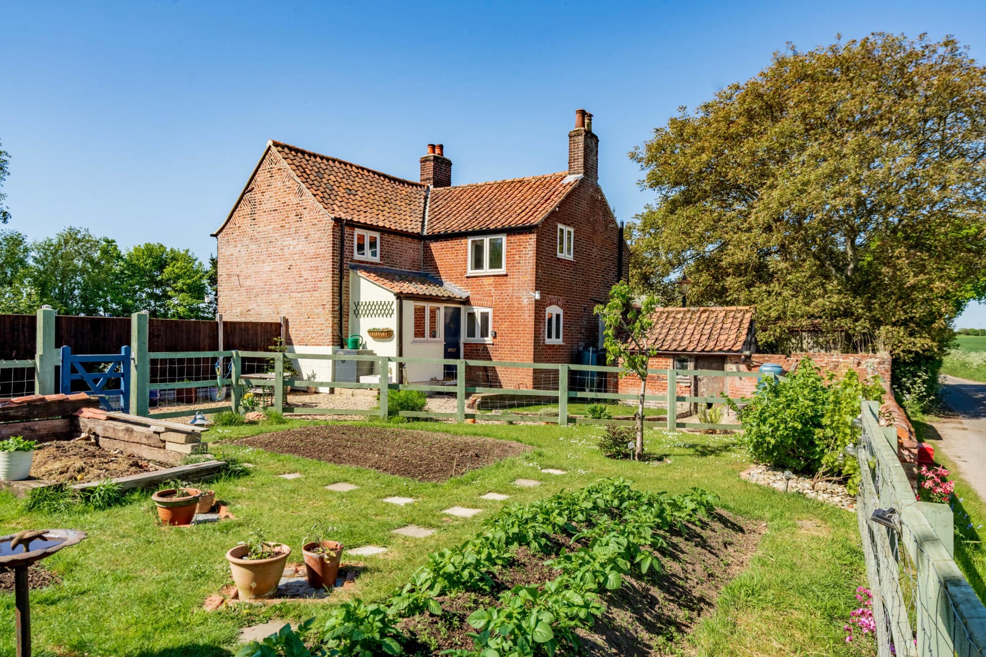 Back Road, East Ruston