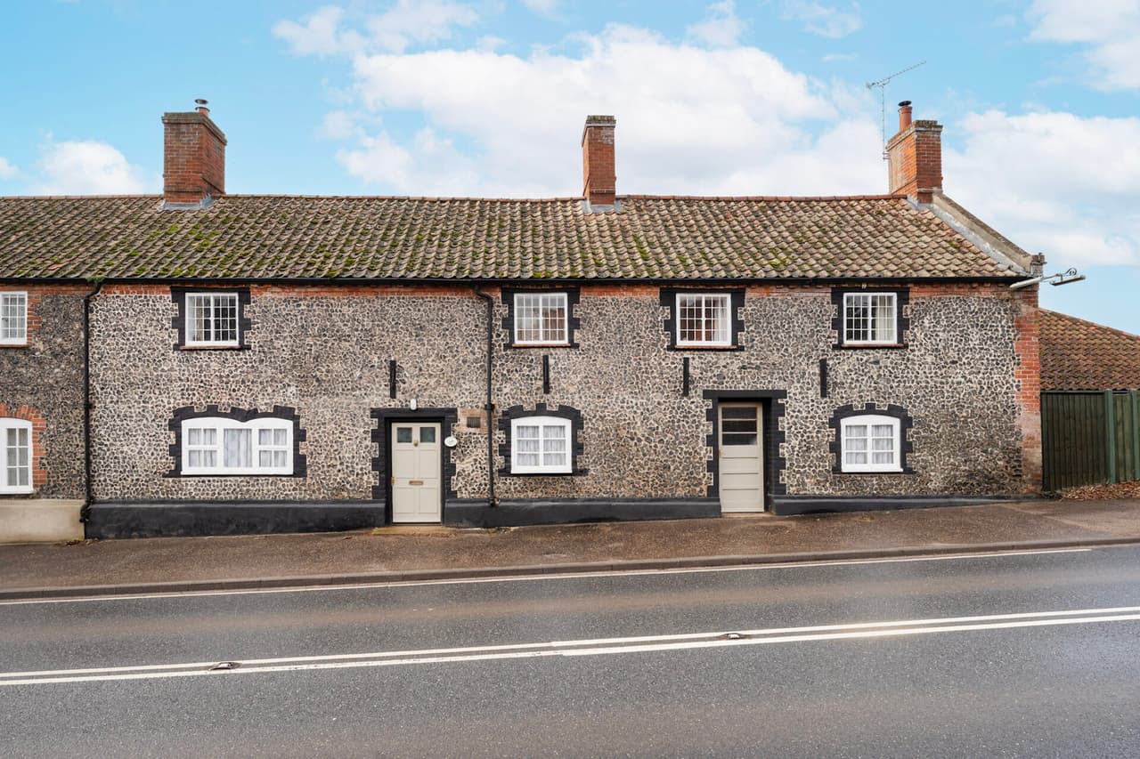 Watton Road, Wretham