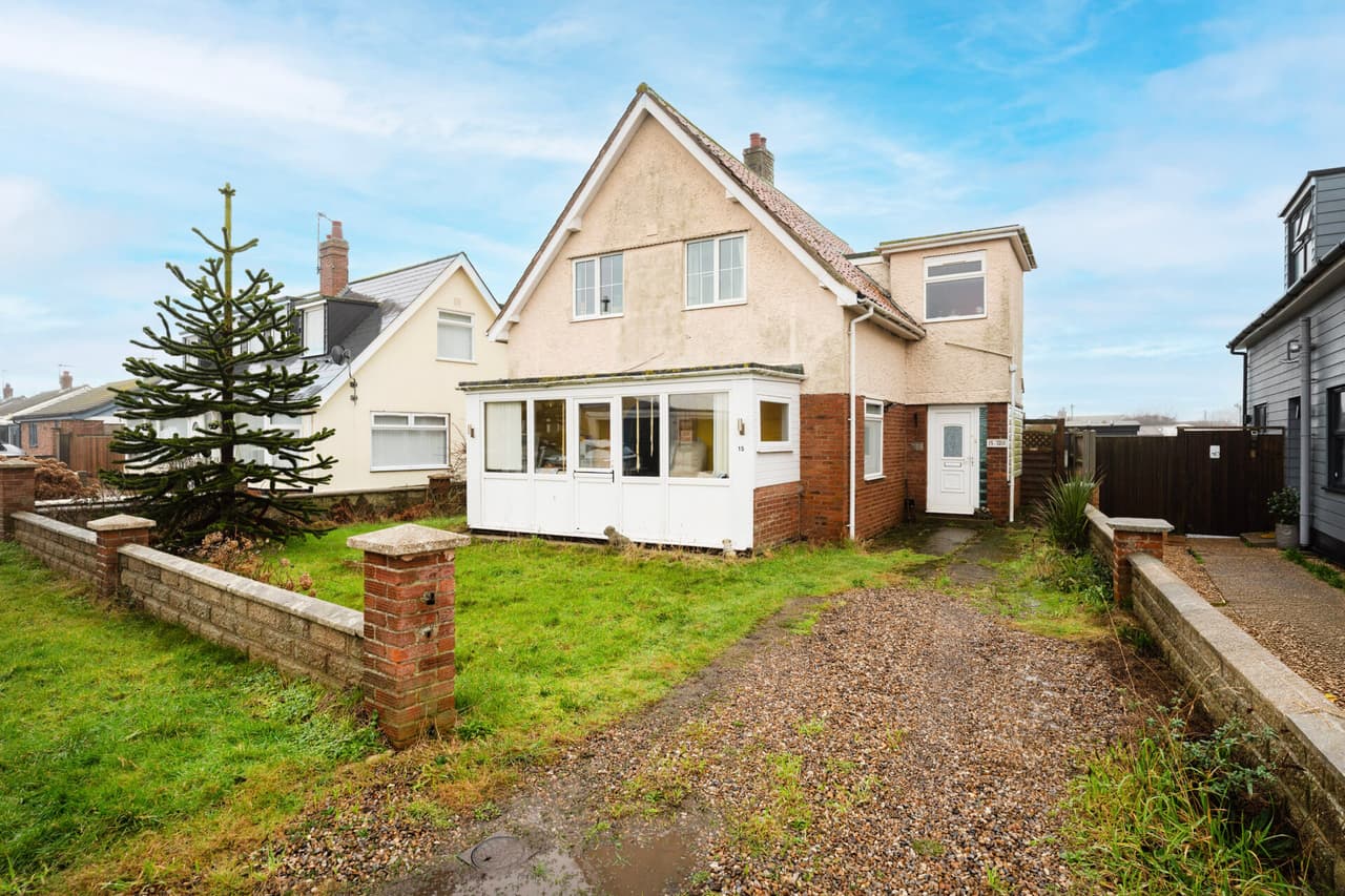 California Avenue, Scratby