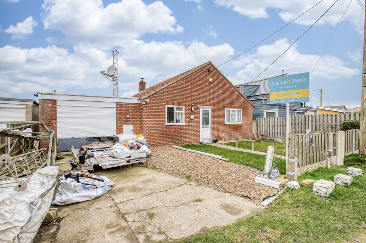 Bush Estate, Eccles-On-Sea