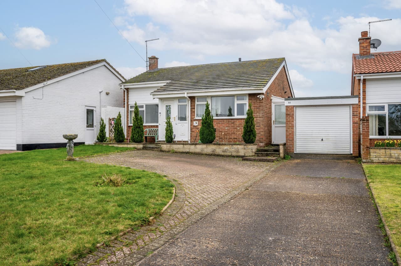 Waveney Drive, Hoveton